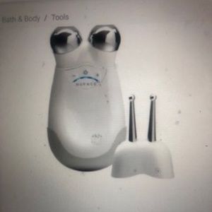 NuFACE Trinity & Effective Lip & Eye Attachment